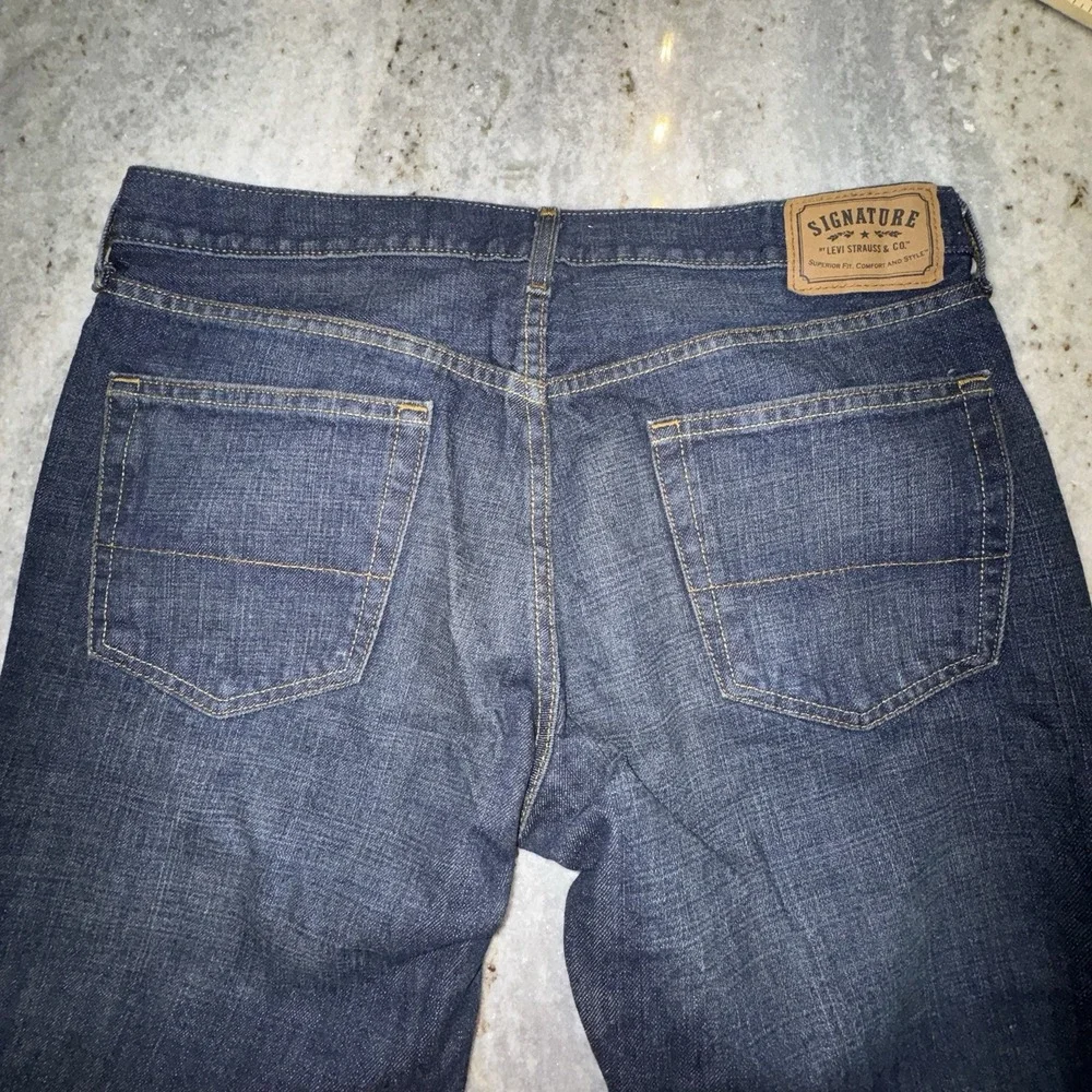 Levi Strauss Men's 34x30** Straight Leg Dark Wash Jeans Casual Work Western